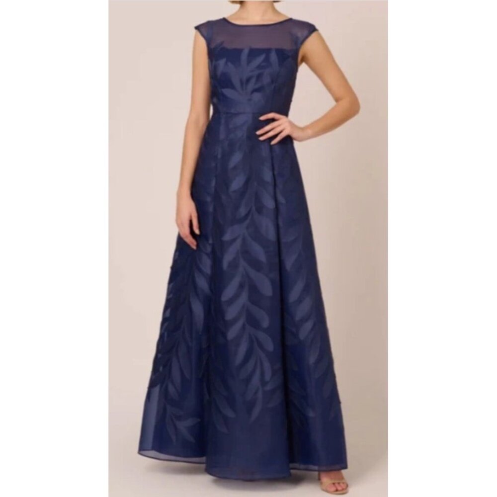 Adrianna Papell Size 4 Boat Neck Organza Appliqué Ball Gown Navy NEW $349
